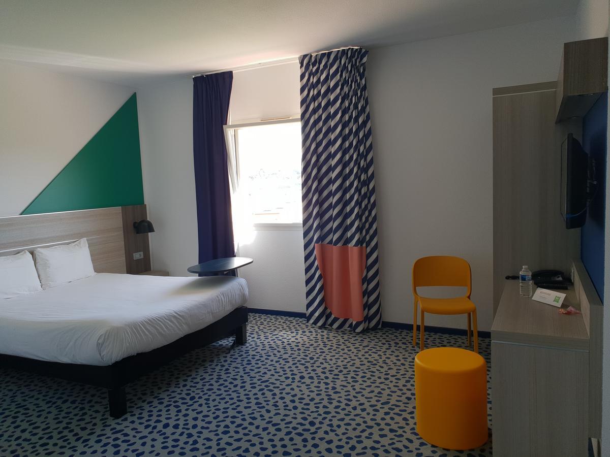 Hotel ibis Styles Marseille Plan de Campagne Mirabeau Exterior foto