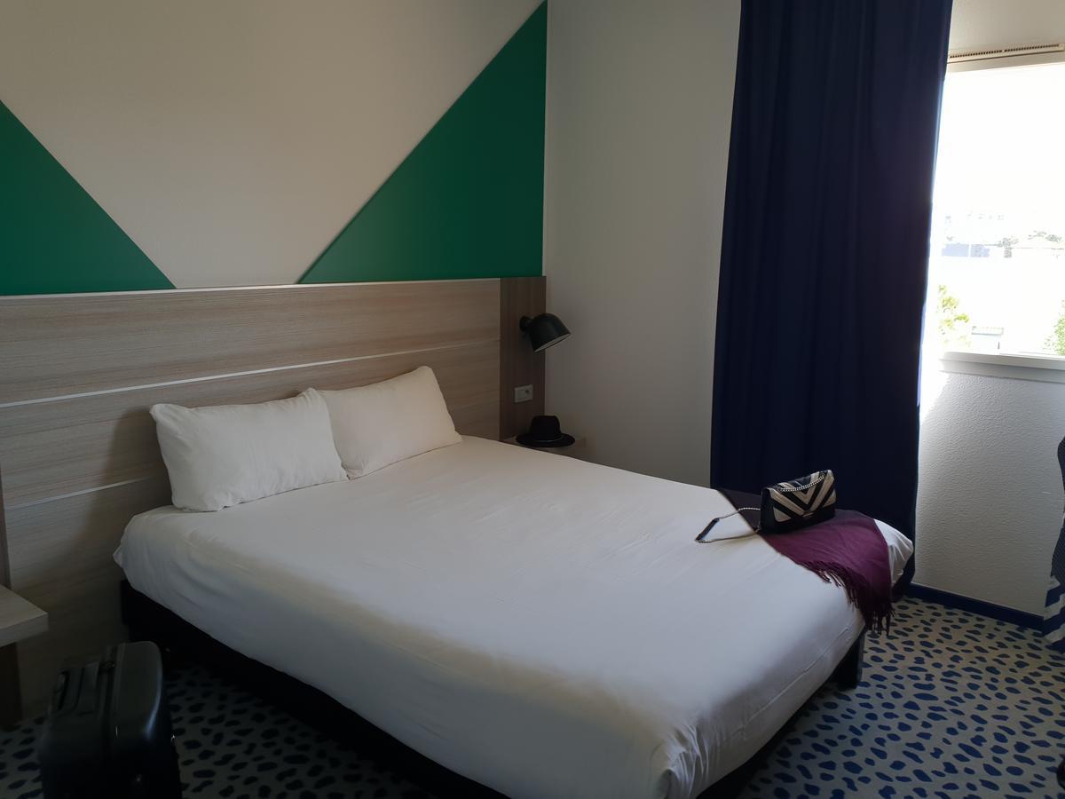 Hotel ibis Styles Marseille Plan de Campagne Mirabeau Exterior foto